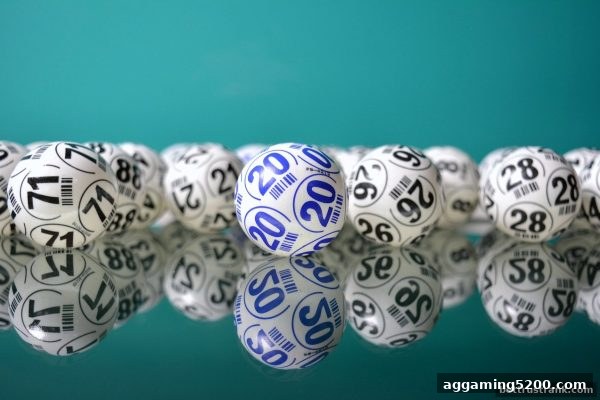 幸运飞艇选号策略全攻略：直选与组选对比及博彩公司信誉关键